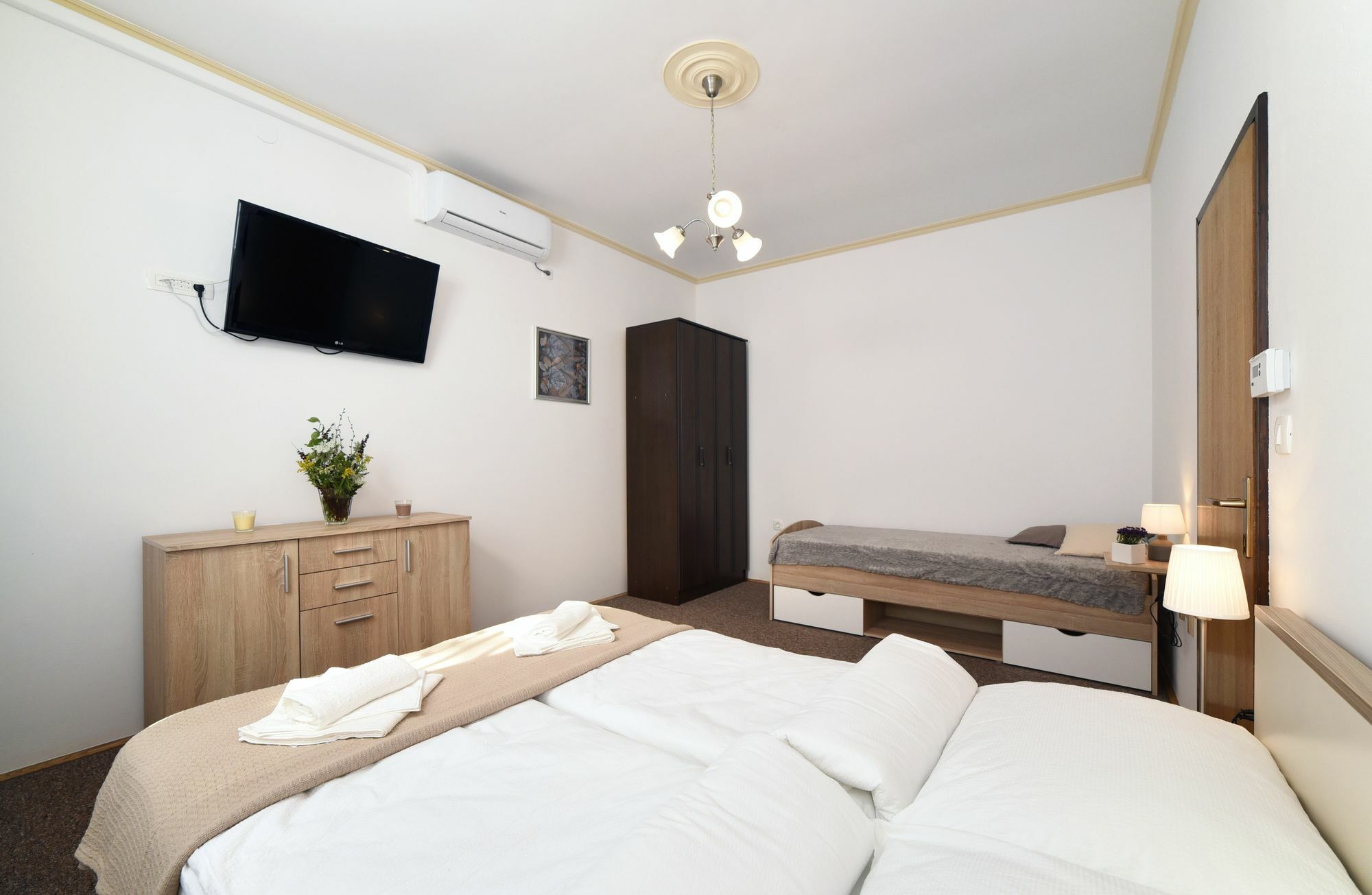 Apartment Prilaz Загреб Экстерьер фото